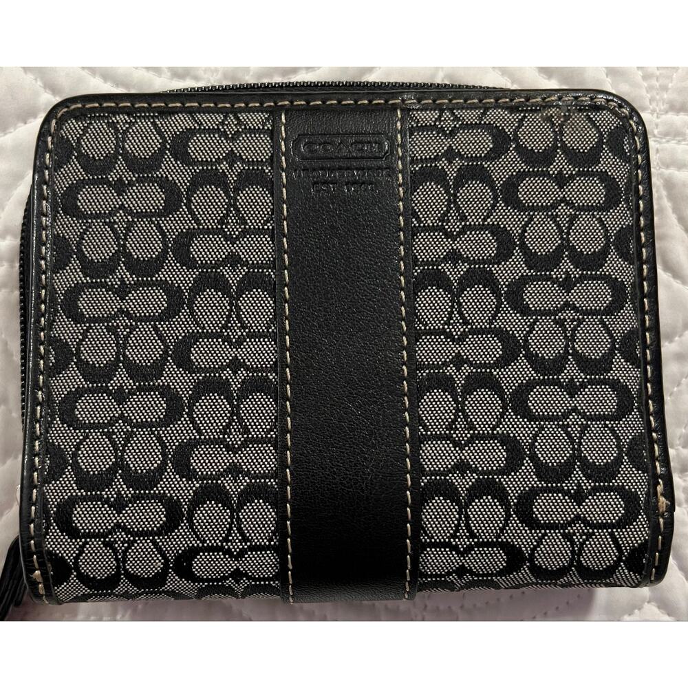 Coach Wallet Signature with Coin Zipper